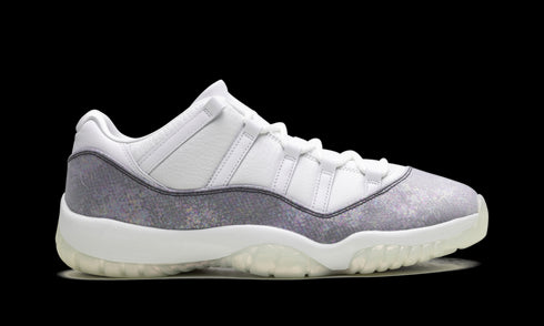 Air Jordan 11 Low "Year of the Snake" HQ7000 001