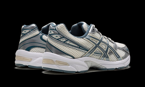 Gel-1130 "Cream / Ironclad"