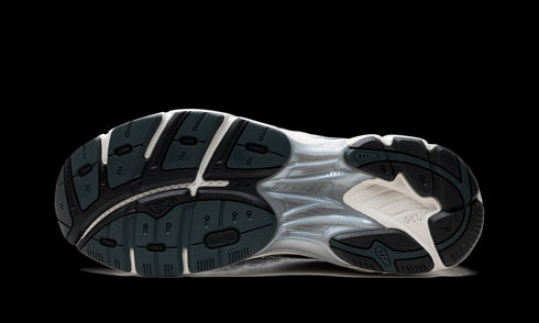 GT 2160 "Kith - Cream Scarab"