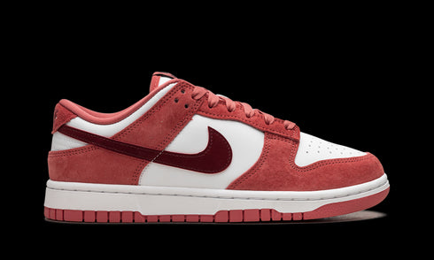 DUNK LOW WMNS "Valentine's Day"