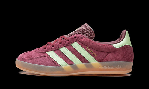 Gazelle Indoor "Shadow Red Semi Spark Green" IH7487