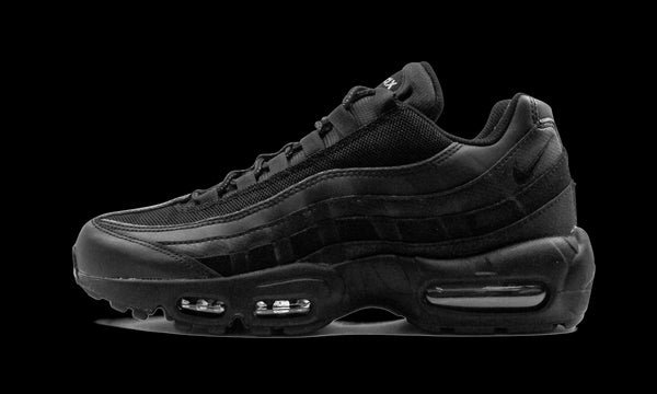 Air Max 95 Essential "Triple Black"