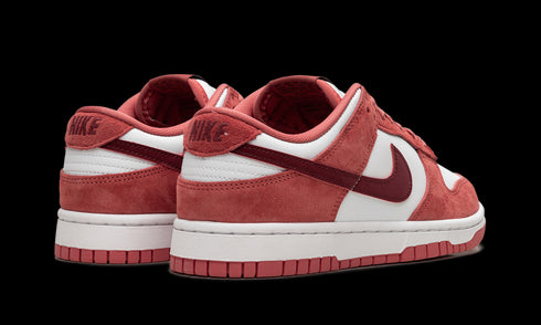 DUNK LOW WMNS "Valentine's Day"