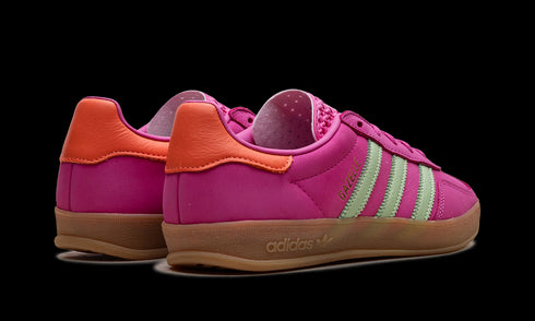 Gazelle Indoor WMNS "Semi Lucid Fuchsia" JI2718