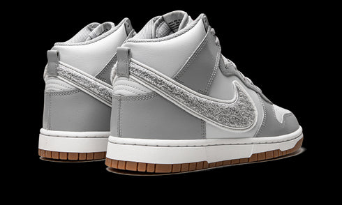 Dunk High "Chenille - Light Smoke"