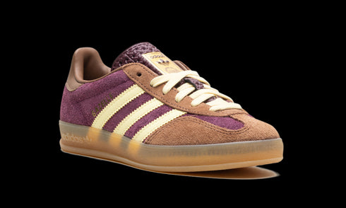 Gazelle Indoor "Maroon Almost Yellow"