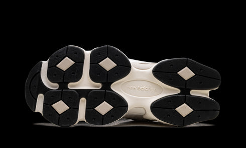 9060 "Off White Green" U9060EEI