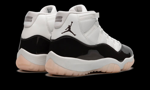 AIR JORDAN 11 WMNS "Neapolitan"