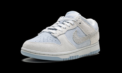 DUNK LOW WMNS "Suede - Photon Dust / Light Armory Blue"