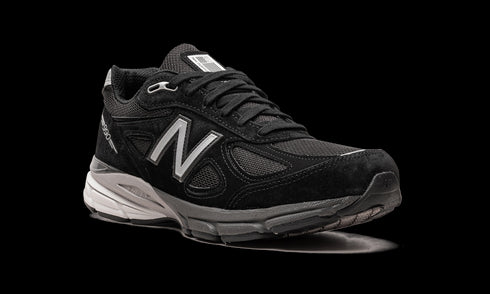 990v4 "Made In USA - Black / Silver"