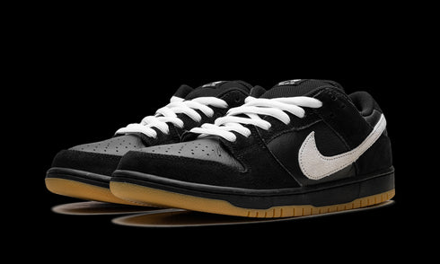 Dunk Low Pro SB "Black White Gum"
