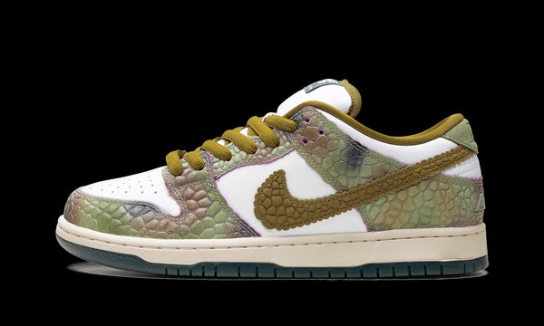 SB Dunk Low "Alexis Sablone - Chameleon"