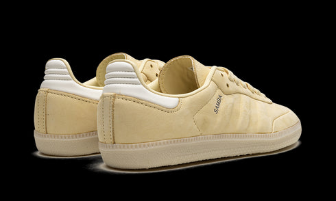 Samba "Almost Yellow" IE4955