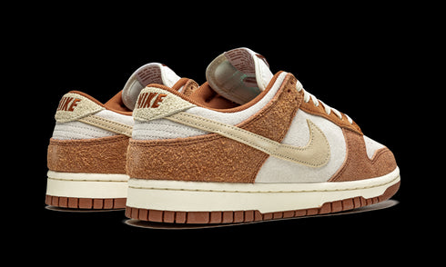 Dunk Low PRM "Medium Curry"