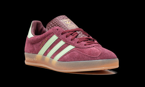 Gazelle Indoor "Shadow Red Semi Spark Green" IH7487