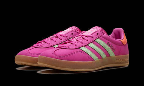 Gazelle Indoor WMNS "Semi Lucid Fuchsia" JI2718