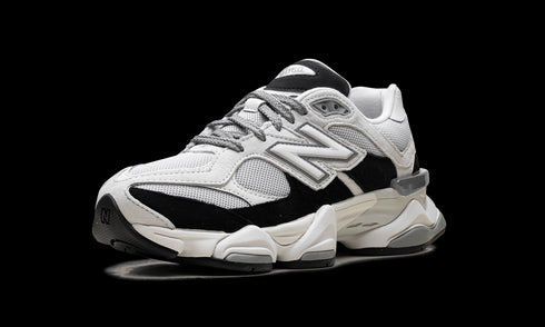 9060 "Grey Jet Black"