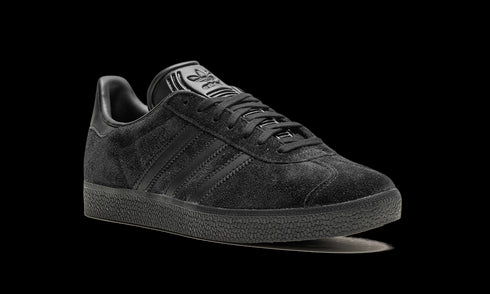 Gazelle "Triple Black" CQ2809