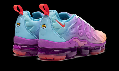 AIR VAPORMAX PLUS WMNS "Multigradient"