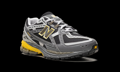 1906U "Castlerock Ginger Lemon"