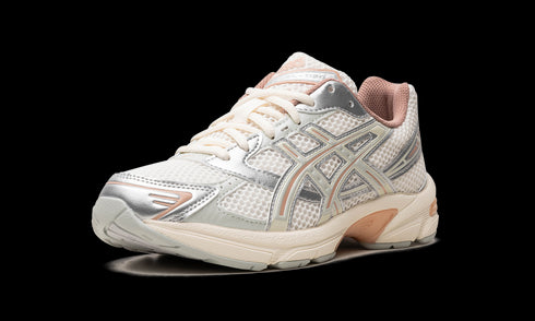 GEL-1130 WMNS "Cream / Light Sage"