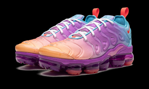 AIR VAPORMAX PLUS WMNS "Multigradient"