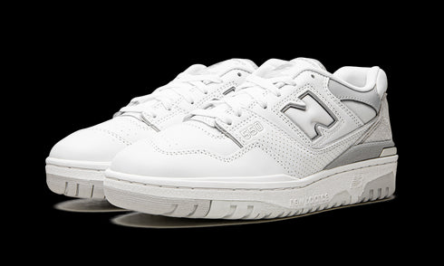 550 WMNS "White Rain Cloud"