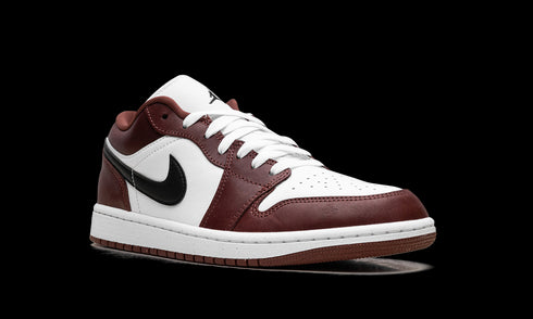 Jordan 1 Low SE "Dark Pony" HF3148 102