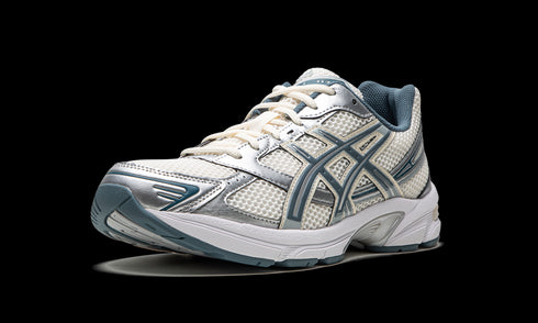 Gel-1130 "Cream / Ironclad"