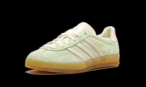 GAZELLE INDOOR WMNS "Semi Green Spark"