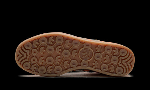 Gazelle Indoor "Orange / Core Black" IH4770