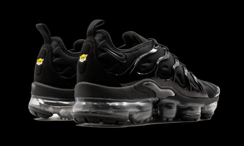 AIR VAPORMAX PLUS WMNS "Triple Black"