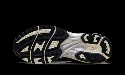 GEL-Nimbus 10.1 "Black Midnight"