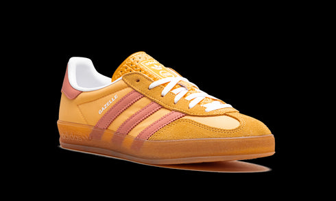 Gazelle Indoor WMNS "Semi Spark Clay" IE2959