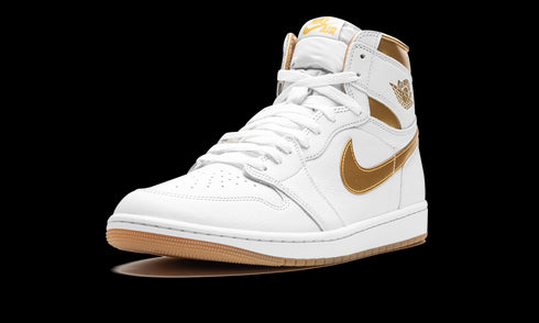 AIR JORDAN 1 RETRO HIGH OG WMNS "Metallic Gold"