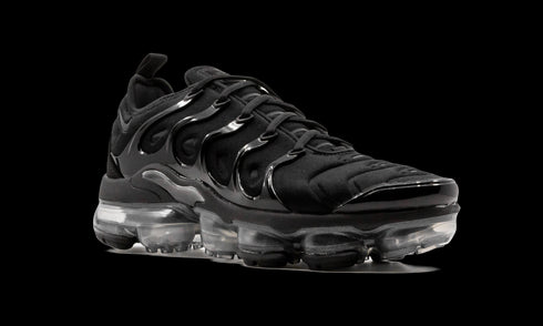 AIR VAPORMAX PLUS WMNS "Triple Black"