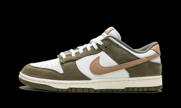 Dunk Low "Medium Olive"