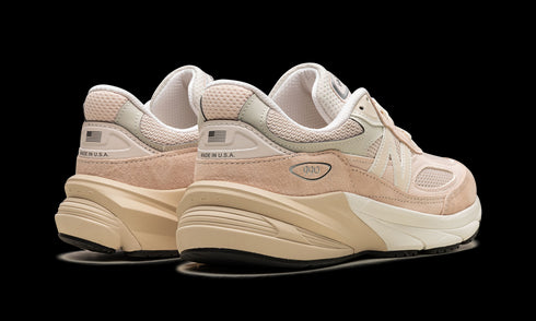 990v6 "Made in USA - Vintage Rose"