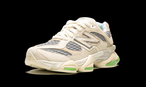 9060 "Bricks and Wood"