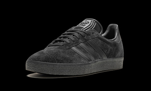 Gazelle "Triple Black" CQ2809