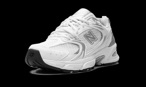 530 "White / Silver"