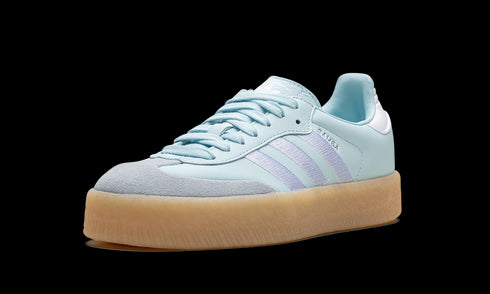 Sambae WMNS "Almost Blue Silver Metallic Gum" ID0435