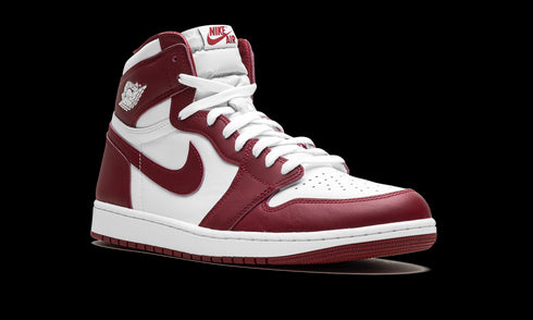 Air Jordan 1 Retro High OG "Team Red"
