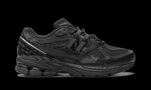 1906 "Tripple Black"