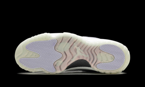 Air Jordan 11 Low "Year of the Snake" HQ7000 001