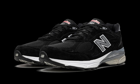 990v3 "Black / White"